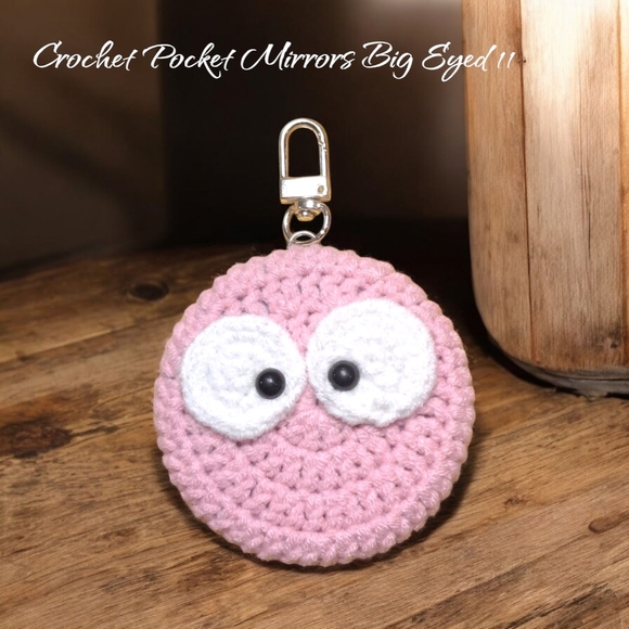 Pink Crochet Key Holder - Picture 1 of 2